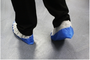 Overshoes AntiSlip 16 XL Blue-White Pack of 100 Overshoes AntiSlip 16 XL Blue-White Pack of 100